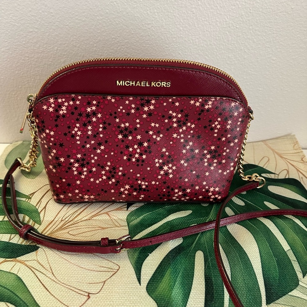 Michael Kors Red Star-Patterned Women's
Crossbod Bag